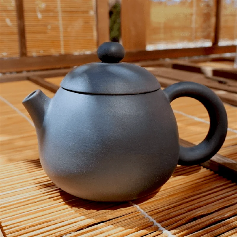 teaandwhisk1402293